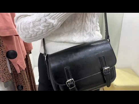 ❤️ فٹنگ روم میں ڈلڈو کے ساتھ نوجوان کتیا فیرل بیری کی عوامی مشت زنی ❤❌ فحش میں ur.pornofilmtv.ru ❌️❤